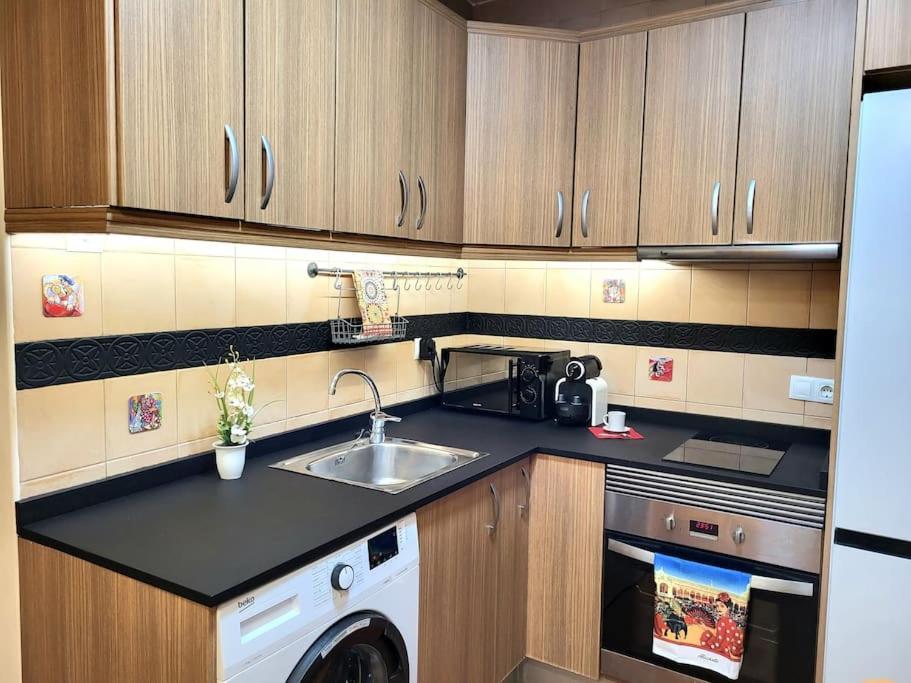 Flamenco, Apartamento Exclusivo De Dos Habitaciones En El Pleno Del Casco Antiguo, Alicante, Playa, Centro Historico, Rambla Екстериор снимка
